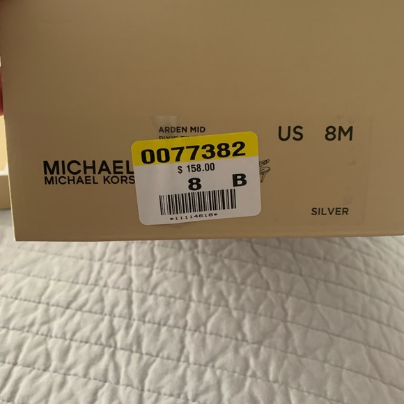 Michael Kors -Arden mid heel. Fine pixie glitter. - Picture 4 of 4